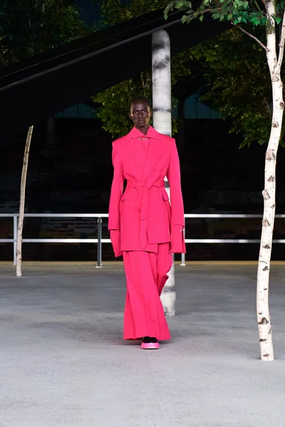 Look 124